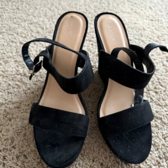 Sz 12M Embroidered Flower Wedges by Jasmin - Picture 4 of 5